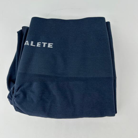 Alphalete Seamless Scrunch Amplify Navy Blue Leggings Womens Size XS Workout - Picture 3 of 15